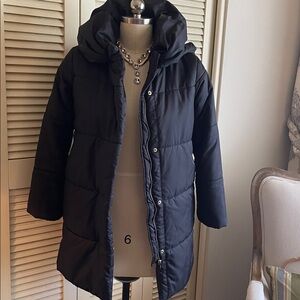 Stylish Black Puffer Coat